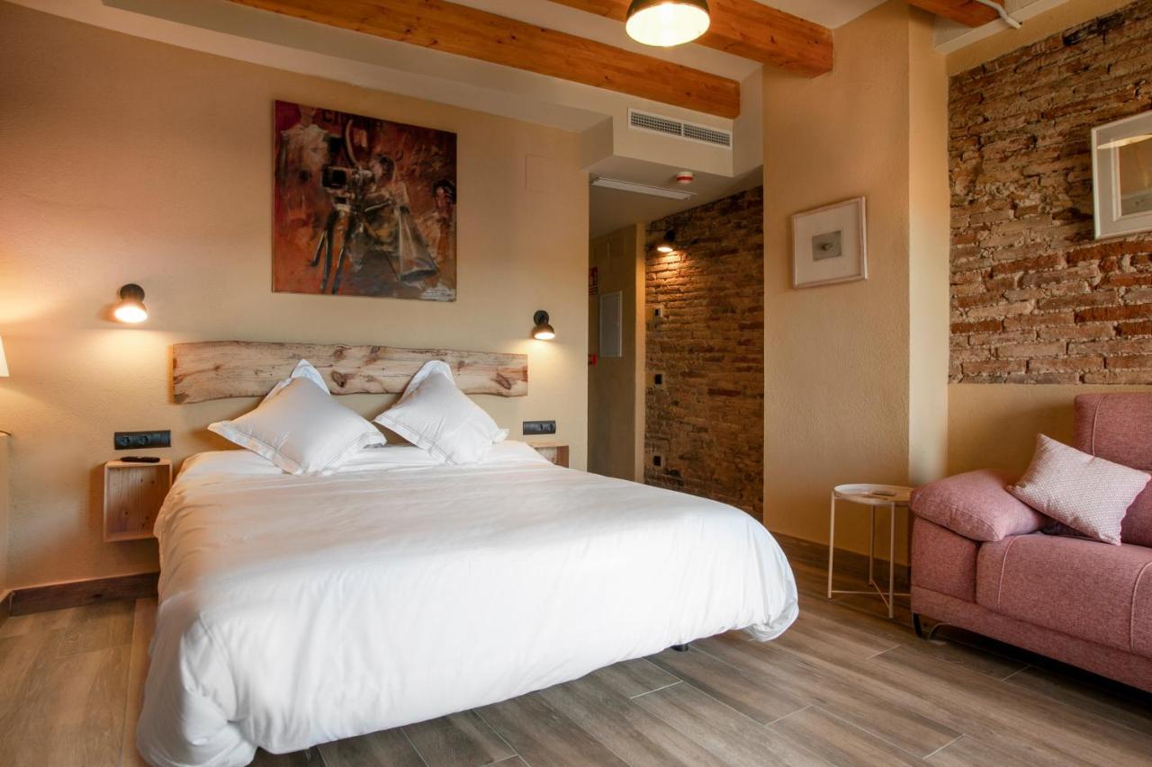 Priorat Aparthotel Falset Exteriör bild