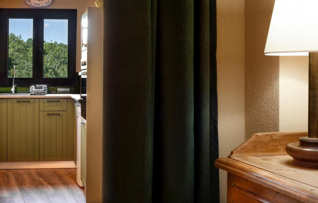 Priorat Aparthotel Falset Exteriör bild
