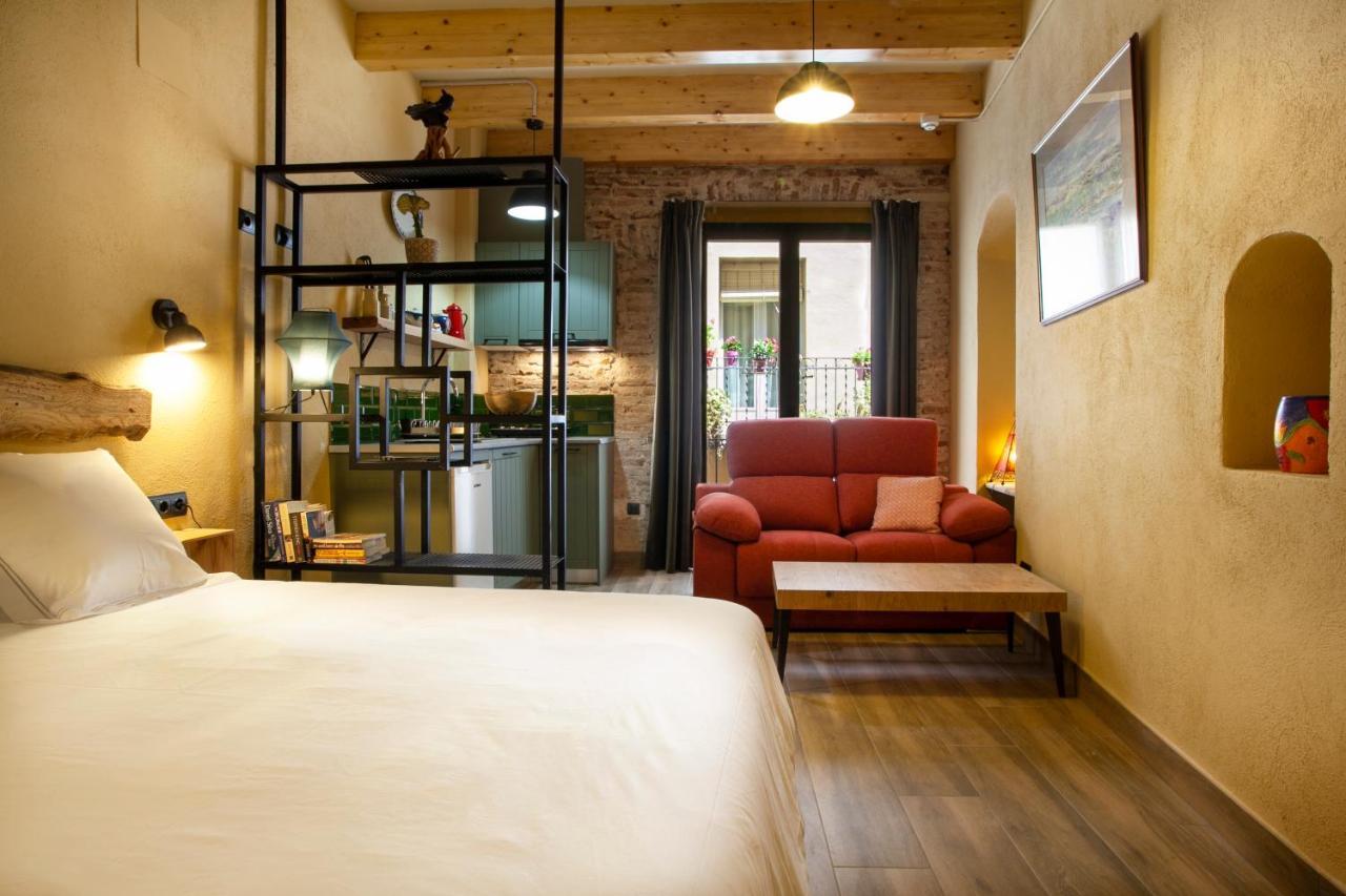 Priorat Aparthotel Falset Exteriör bild